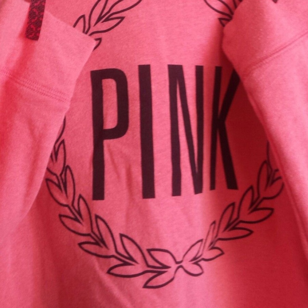 PINK Victoria's Secret Sz L Pullover Hoodie Wreath